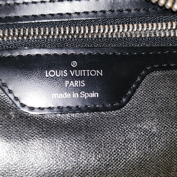 Louis Vuitton Green Taiga Parana Dopp Kit w Leather Handle - Picture 7 of 8